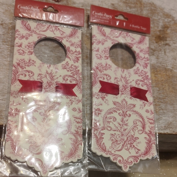 Toile Red and Cream Wine Bottle Gift Tags - Picture 2 of 3